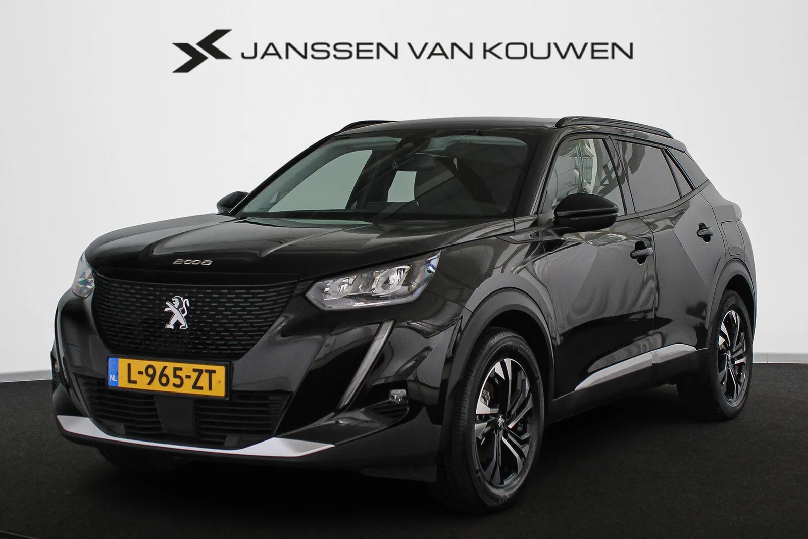 Peugeot e-2008 (2021) — foto 1