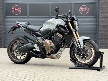Honda CB 650 R (2021) — foto 1
