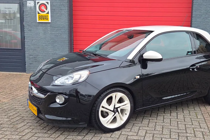 Opel Adam (2017)