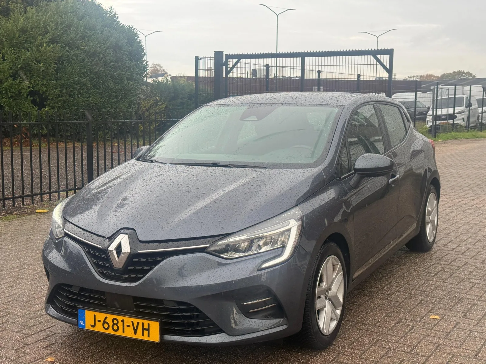 Renault Clio (2020) — foto 1