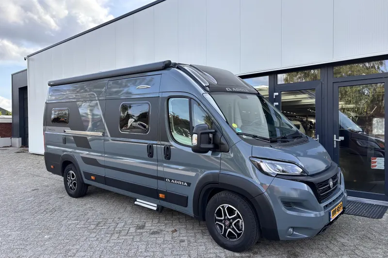 Adria Twin (2025)
