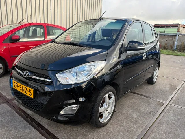 Hyundai i10 (2011) — foto 1