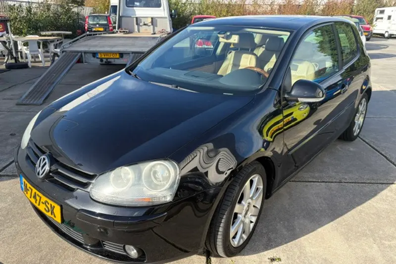 Volkswagen Golf (2004)