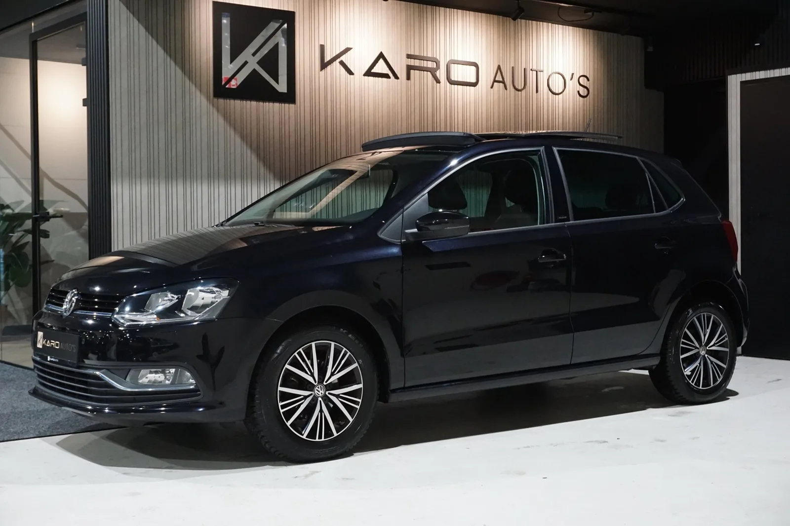 Volkswagen Polo (2016) — foto 1