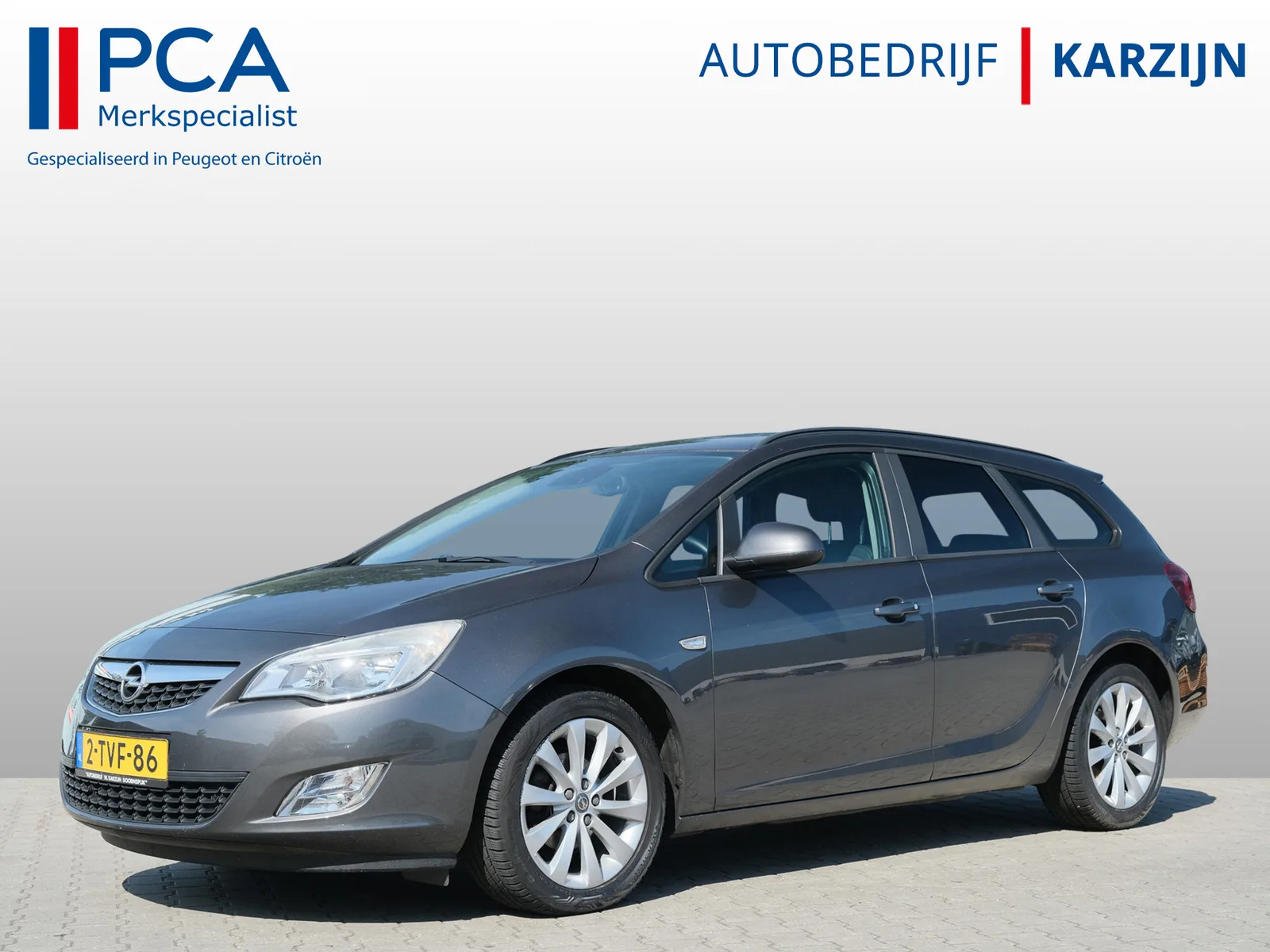 Opel Astra (2011) — foto 1