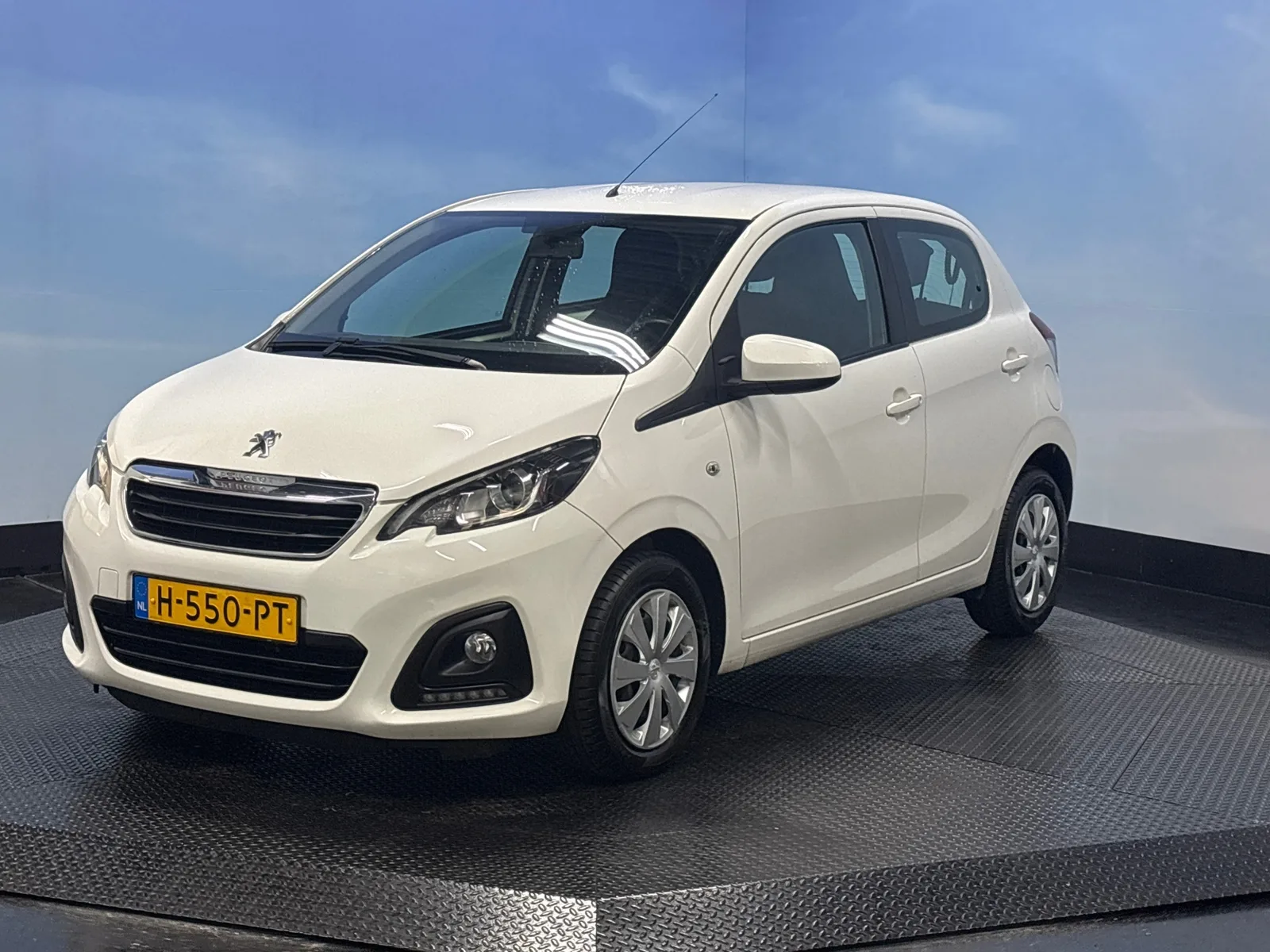 Peugeot 108 (2020) — foto 1