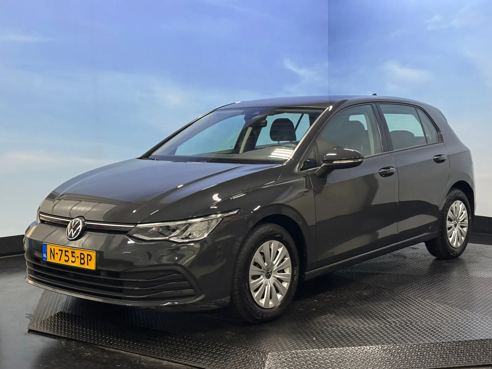Volkswagen Golf (2021) — foto 1