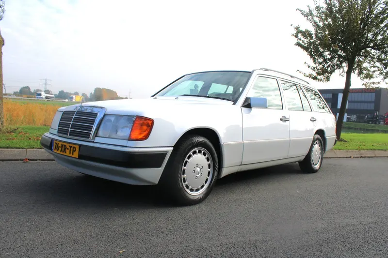 Mercedes-Benz 200-Serie (1992)