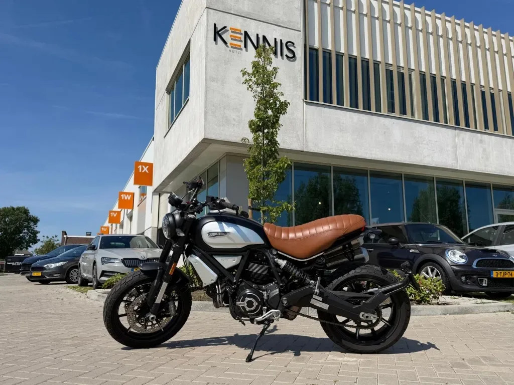 Ducati Scrambler 1100 (2022) — foto 1