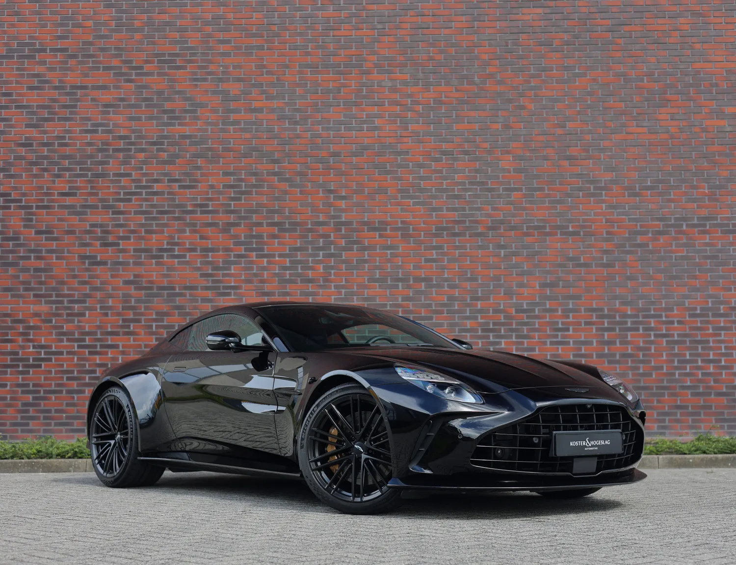 Aston Martin Vantage (2025) — foto 1