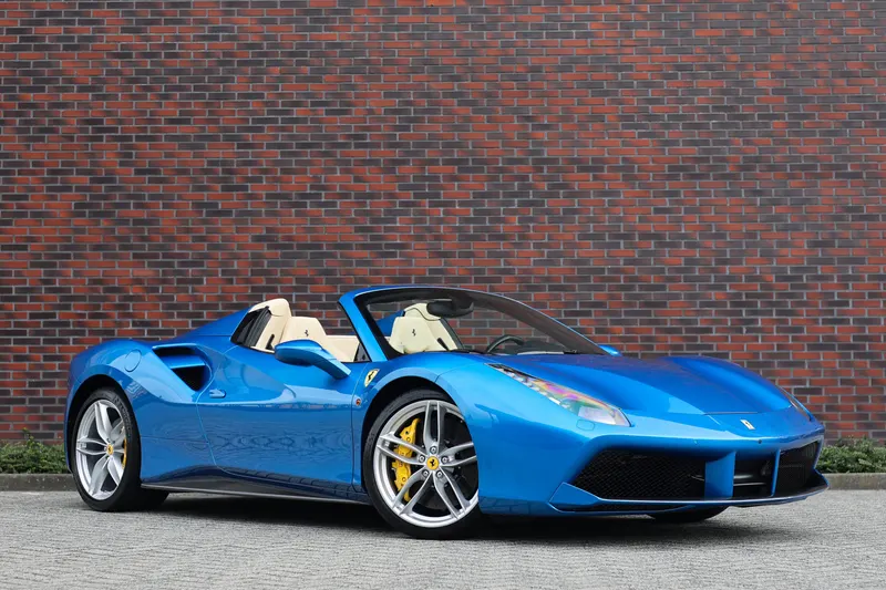Ferrari 488 (2019)