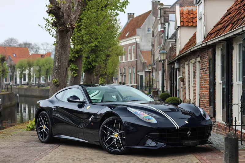 Ferrari F12berlinetta (2015)