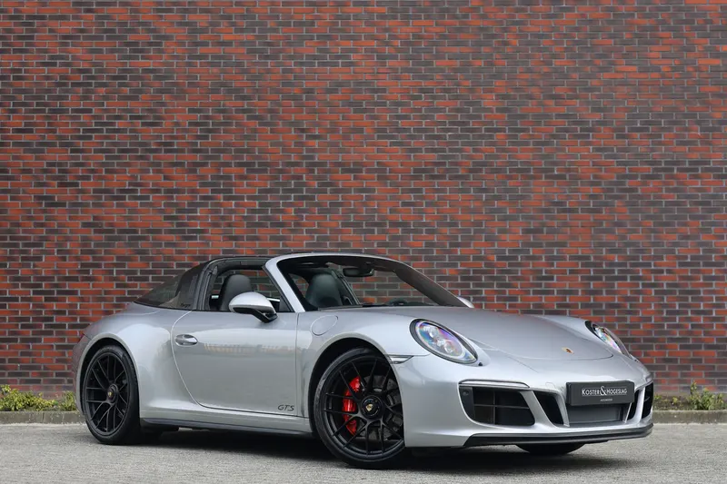 Porsche 911 (2018)