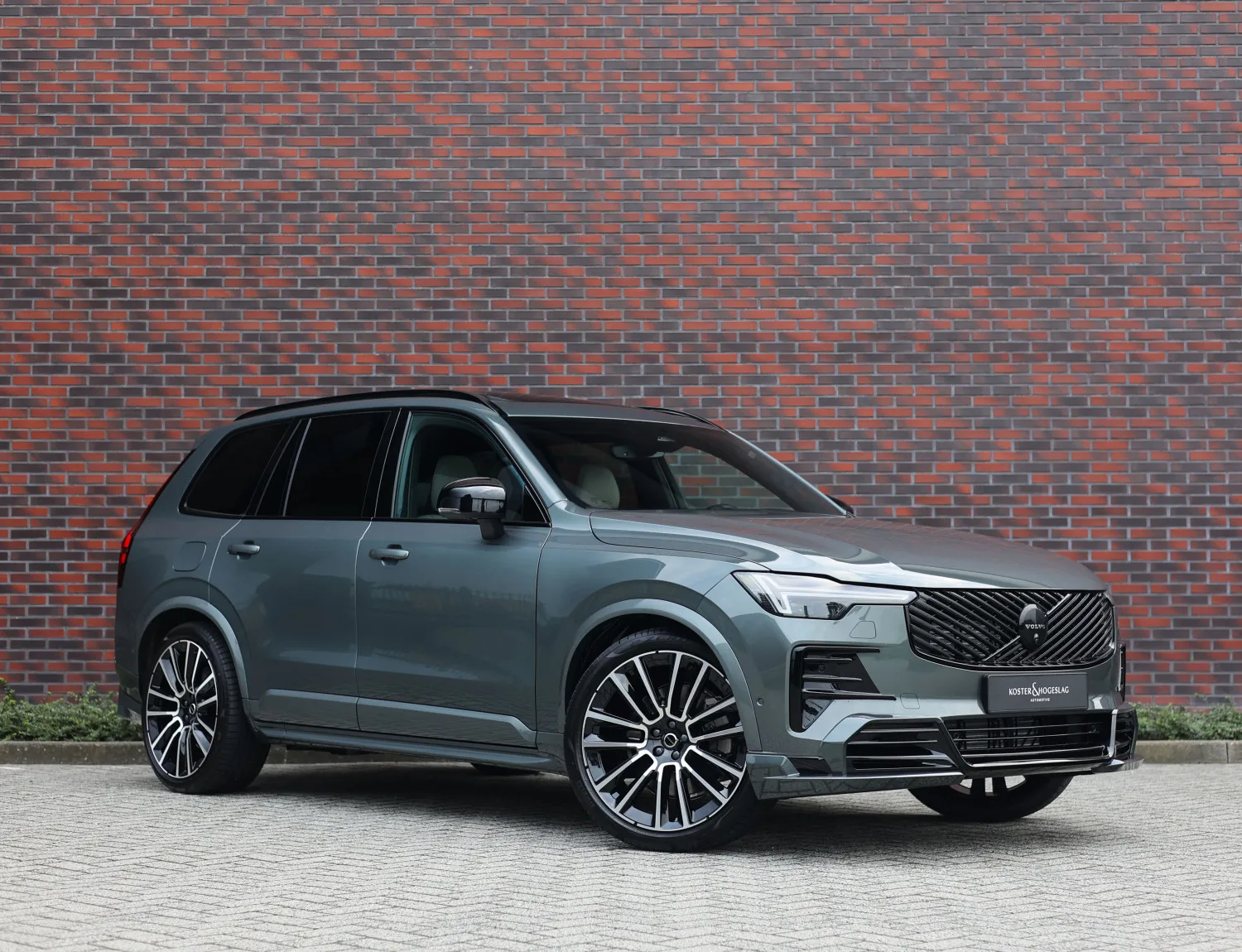 Volvo XC90 (2026) — foto 1