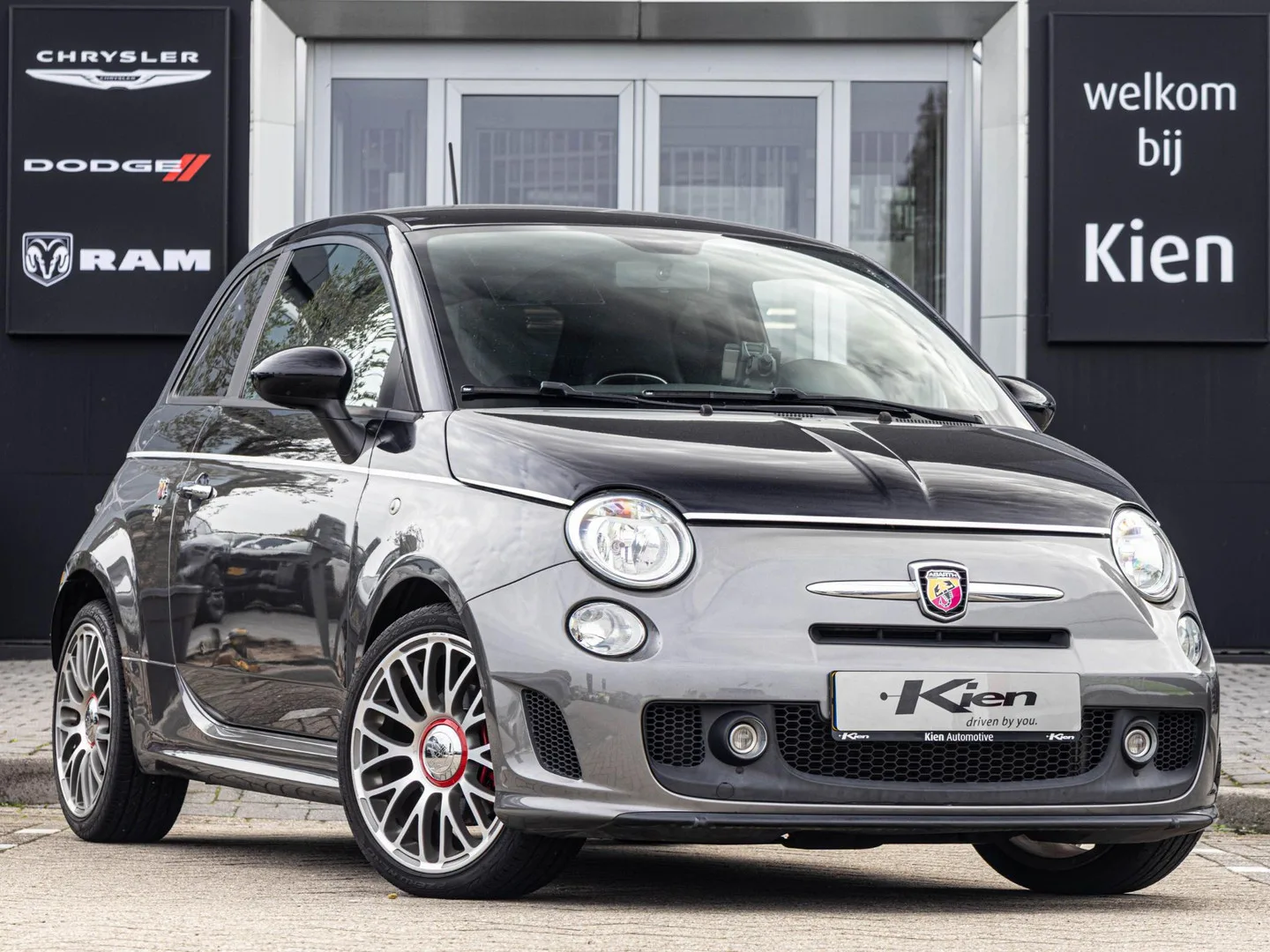 Abarth 500 (2016) — foto 1