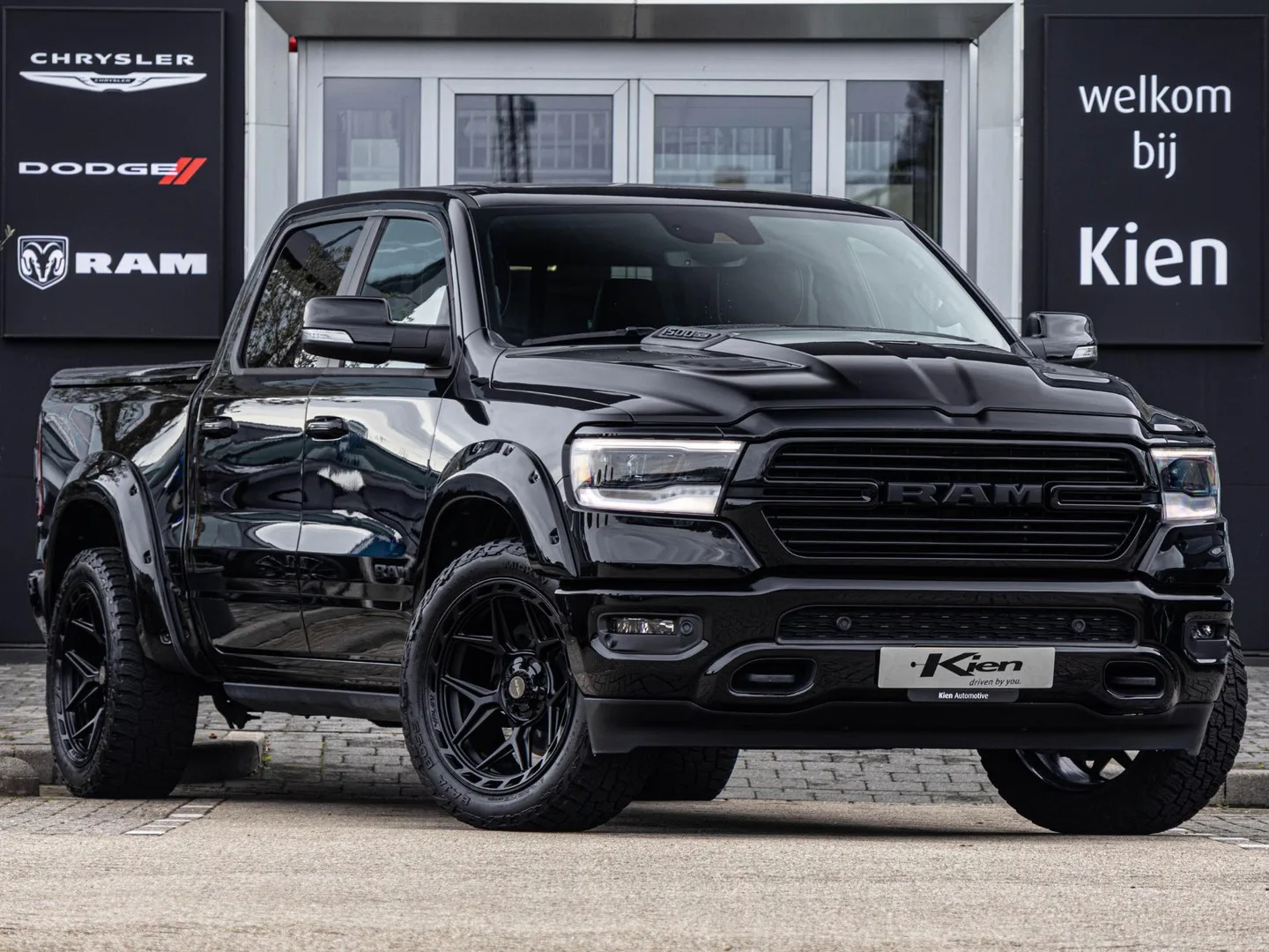 Dodge RAM (2024) — foto 1