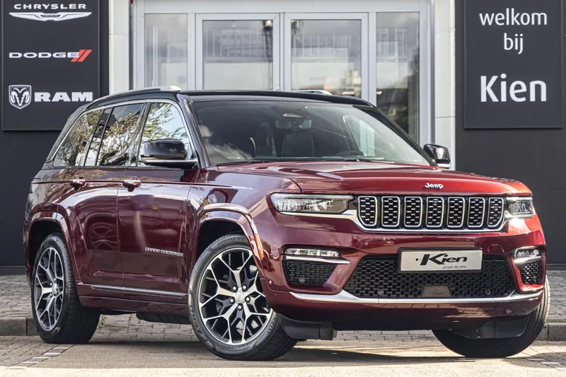 Jeep Grand Cherokee (2023)