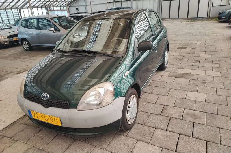 Toyota Yaris (2000)
