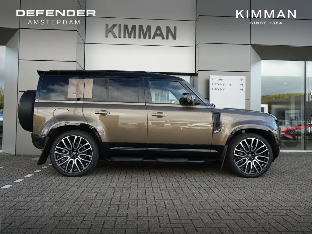 Land Rover Defender (2022) — foto 1