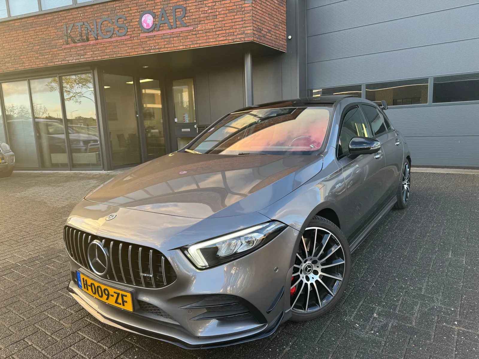 Mercedes-Benz A-Klasse (2019) — foto 1