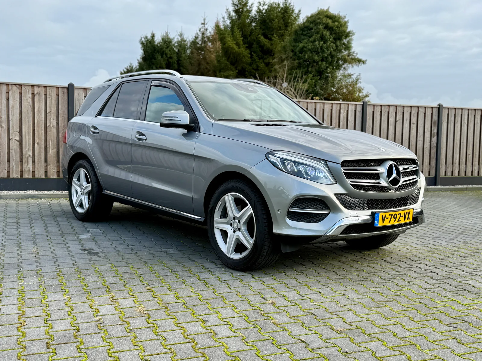 Mercedes-Benz GLE-Klasse (2016) — foto 1