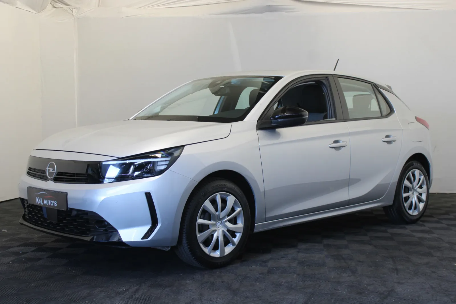 Opel Corsa (2024) — foto 1