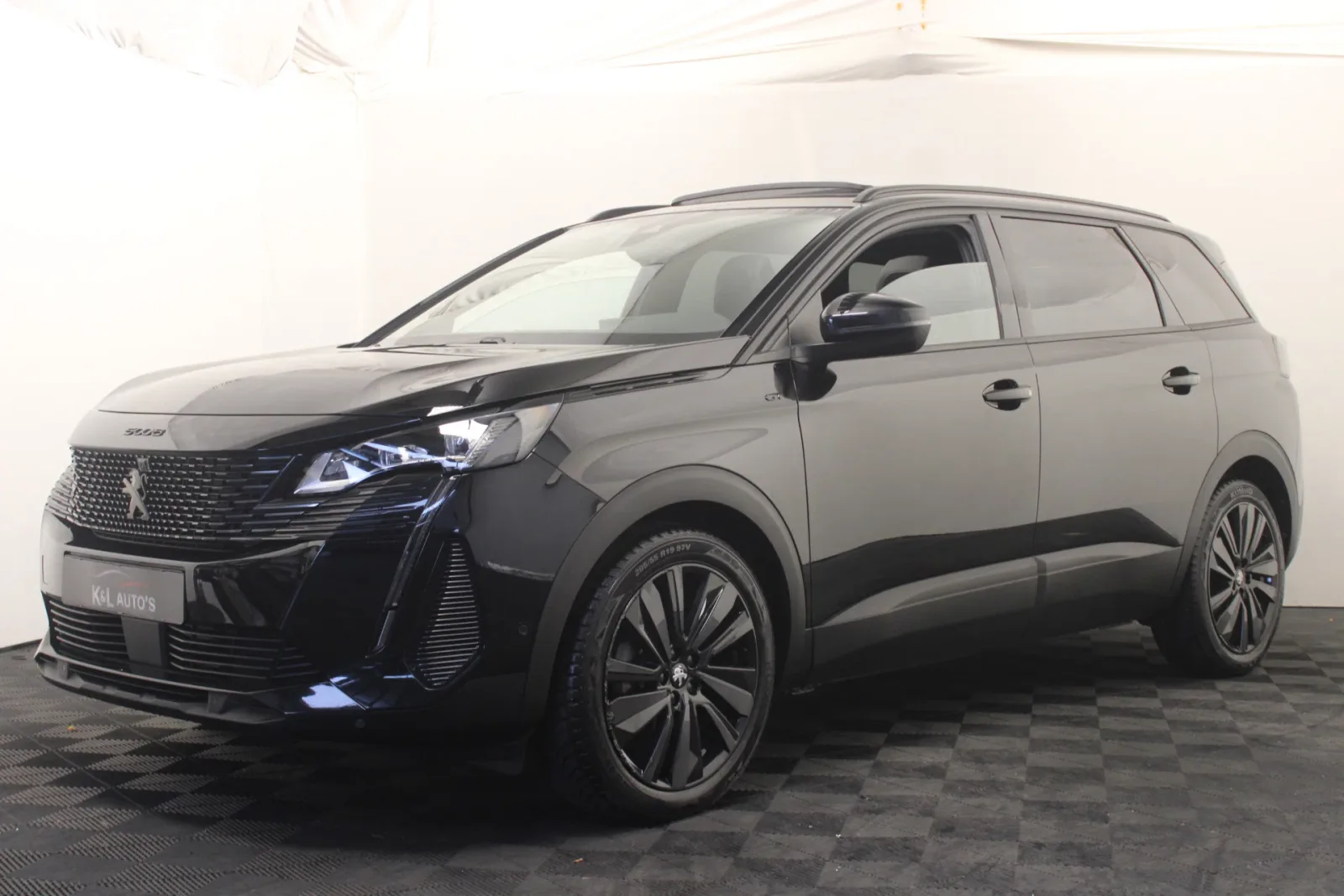 Peugeot 5008 (2024) — foto 1