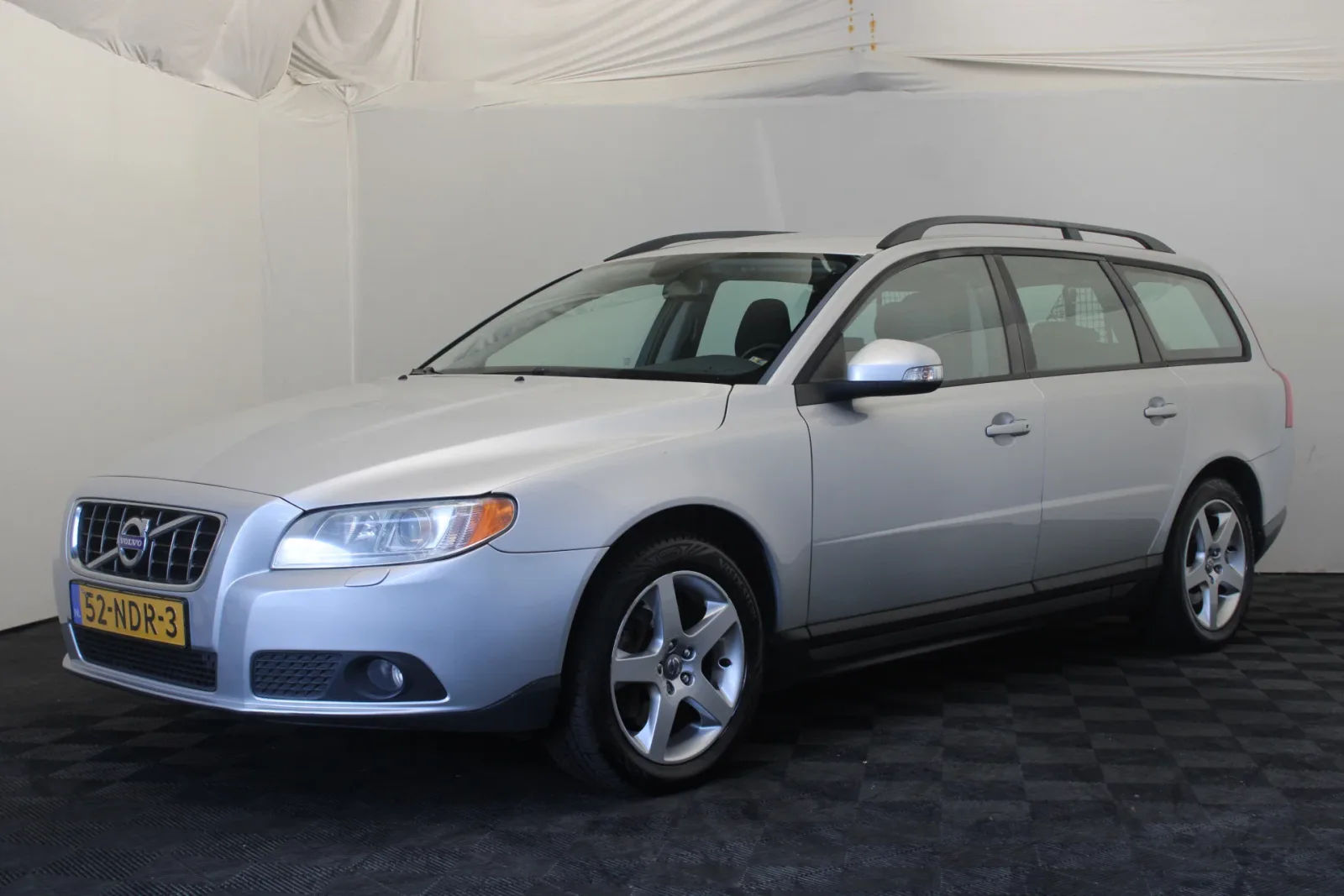 Volvo V70 (2009) — foto 1