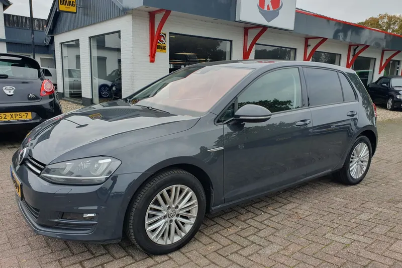 Volkswagen Golf (2014)