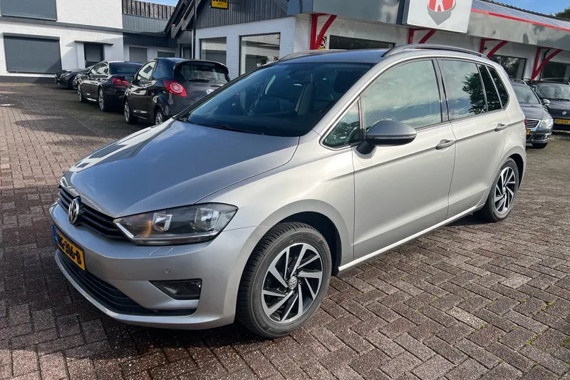 Volkswagen Golf Sportsvan (2015)