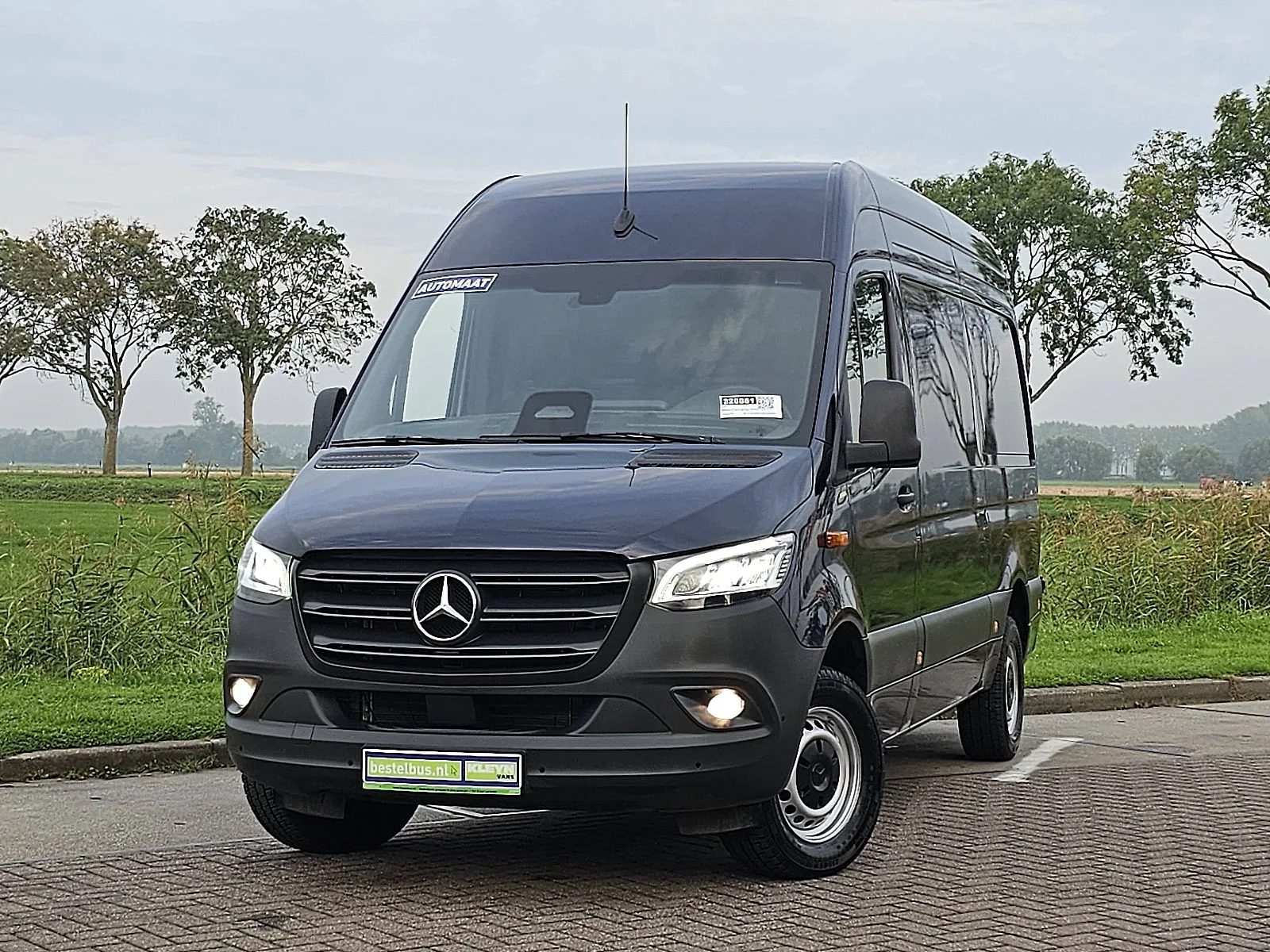 Mercedes-Benz Sprinter (2024) — foto 1
