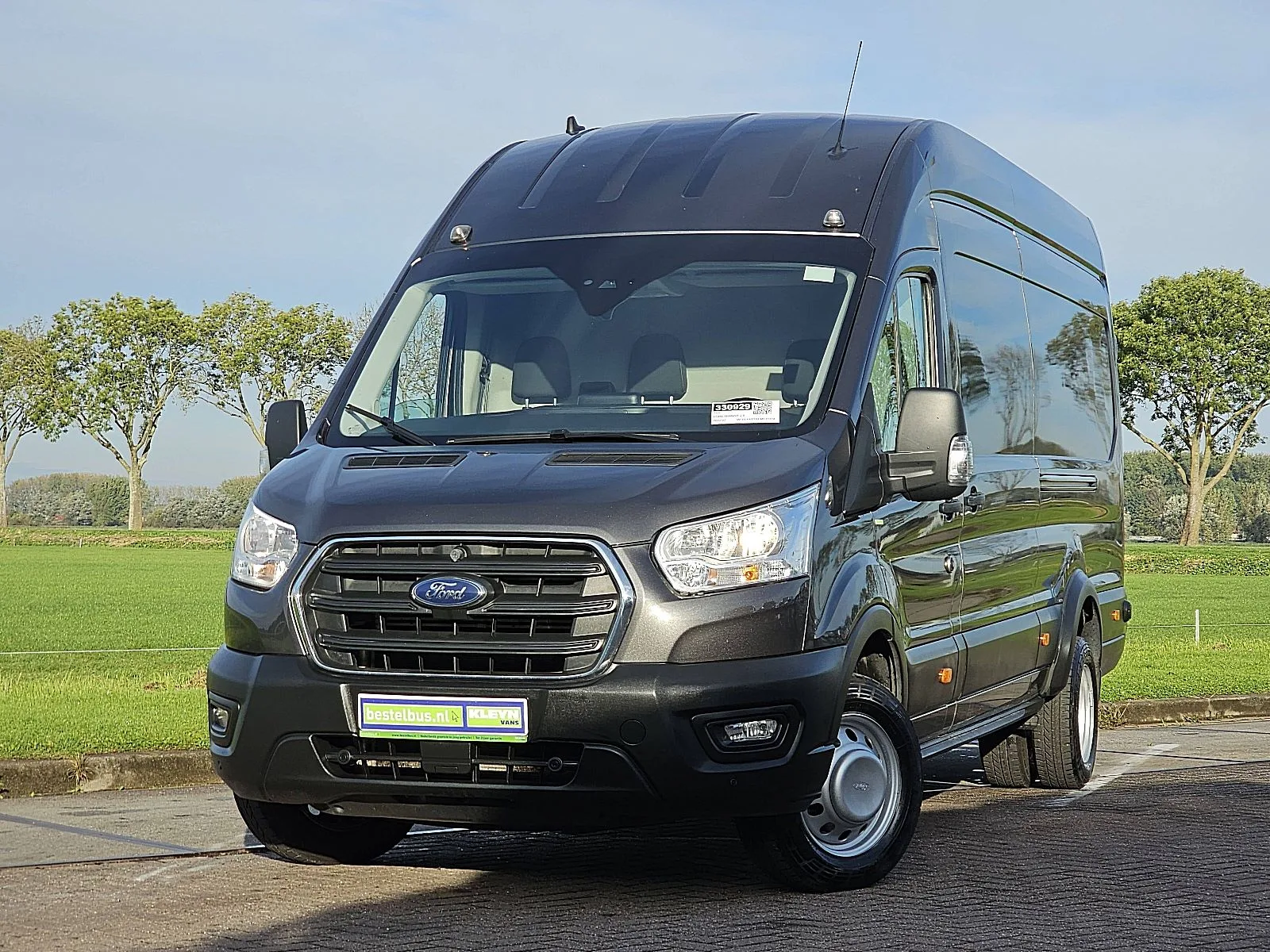 Ford Transit (2022) — foto 1
