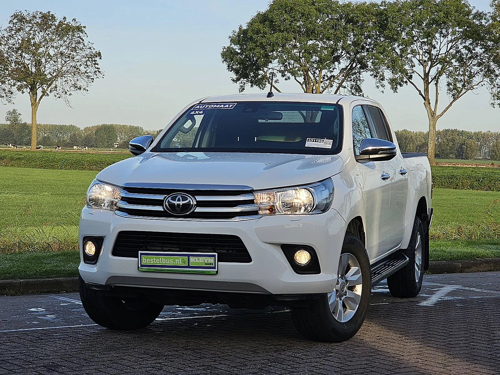 Toyota Hilux (2021) — foto 1