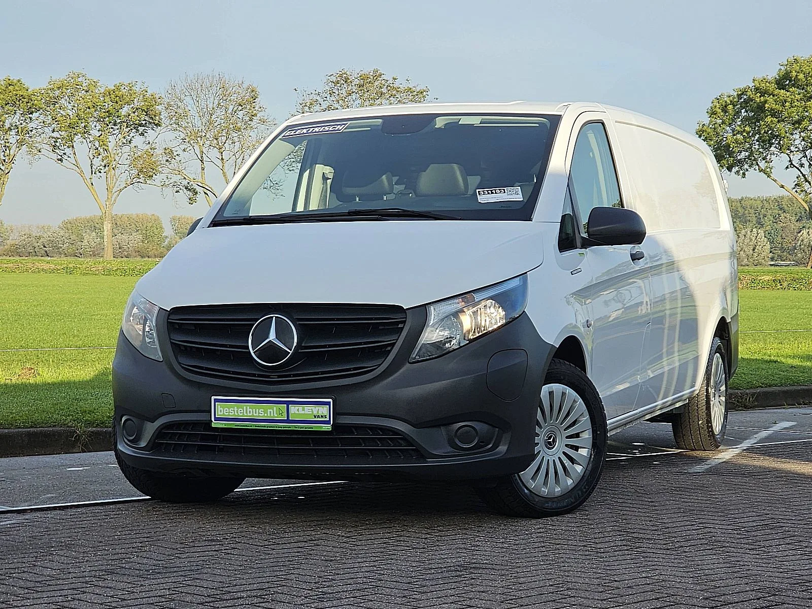 Mercedes-Benz eVito (2024) — foto 1