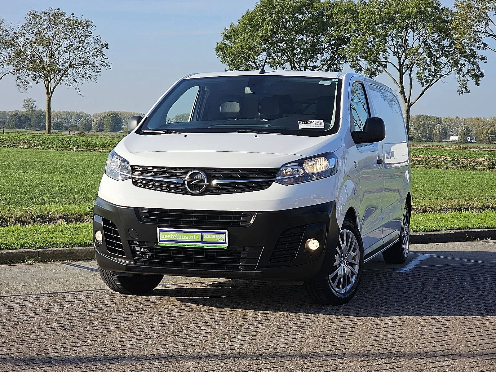 Opel Vivaro (2021) — foto 1
