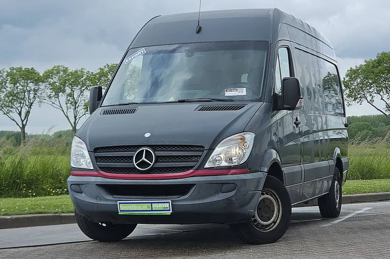Mercedes-Benz Sprinter (2012)
