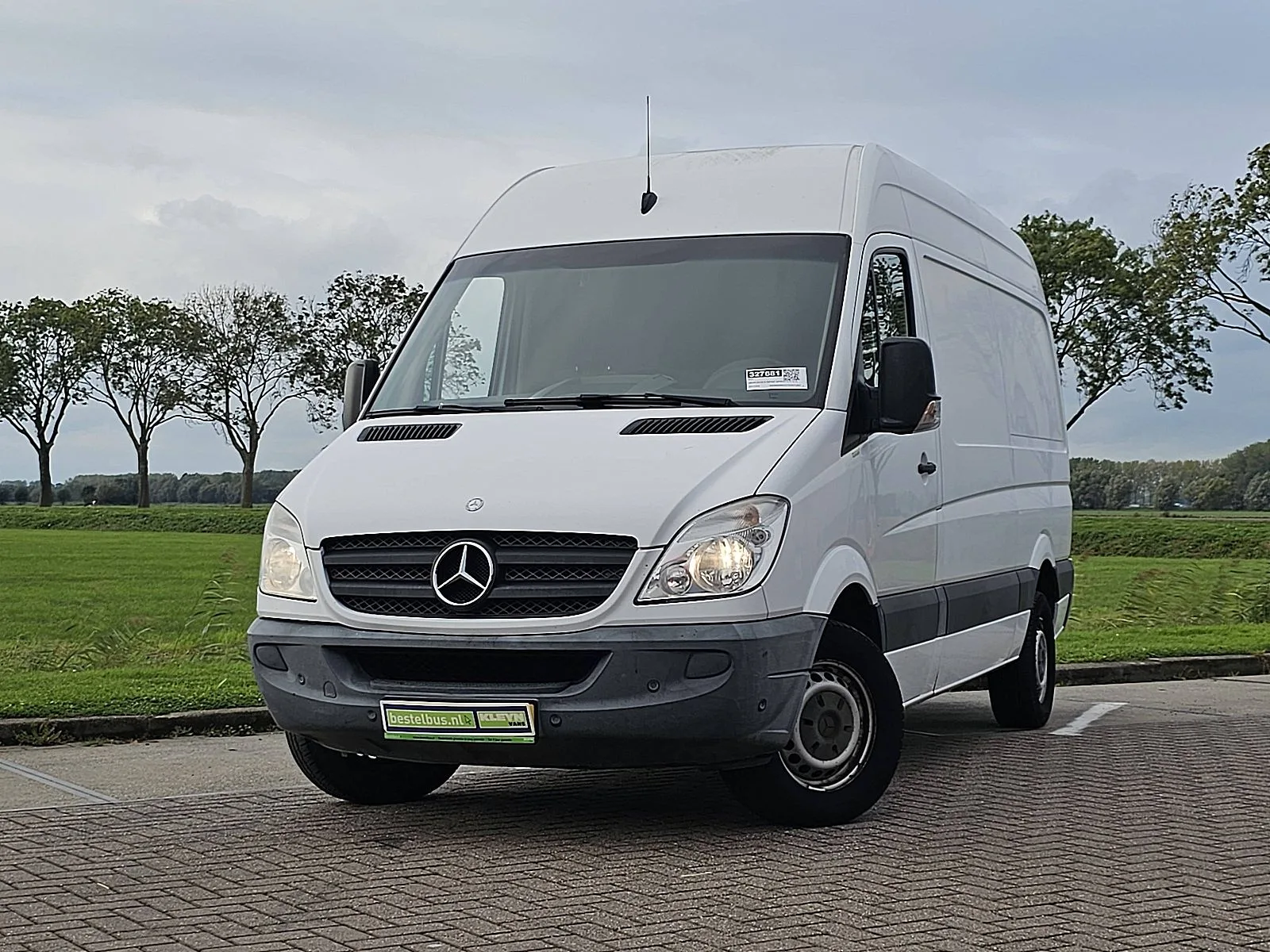 Mercedes-Benz Sprinter (2011) — foto 1