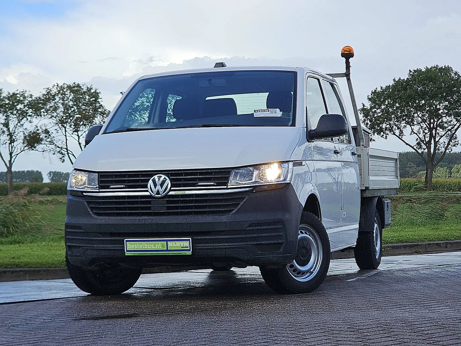 Volkswagen Transporter (2020) — foto 1