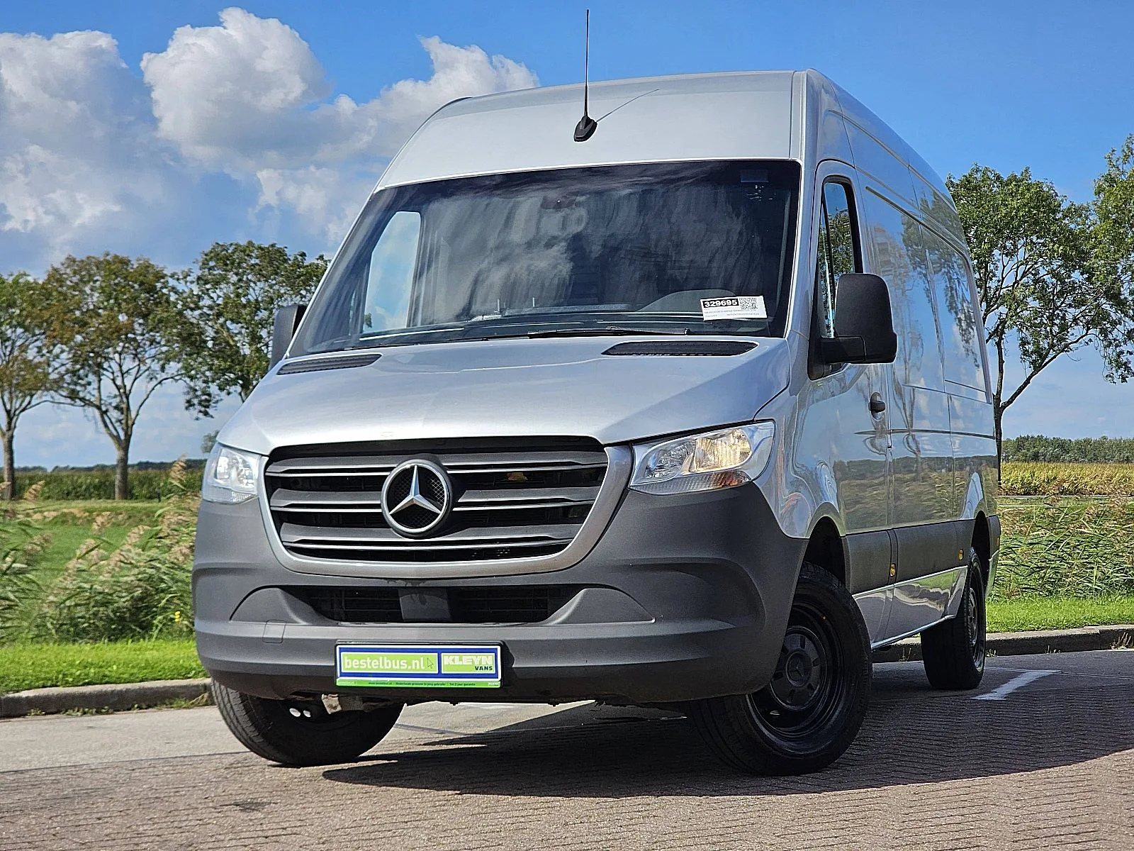Mercedes-Benz Sprinter (2021) — foto 1