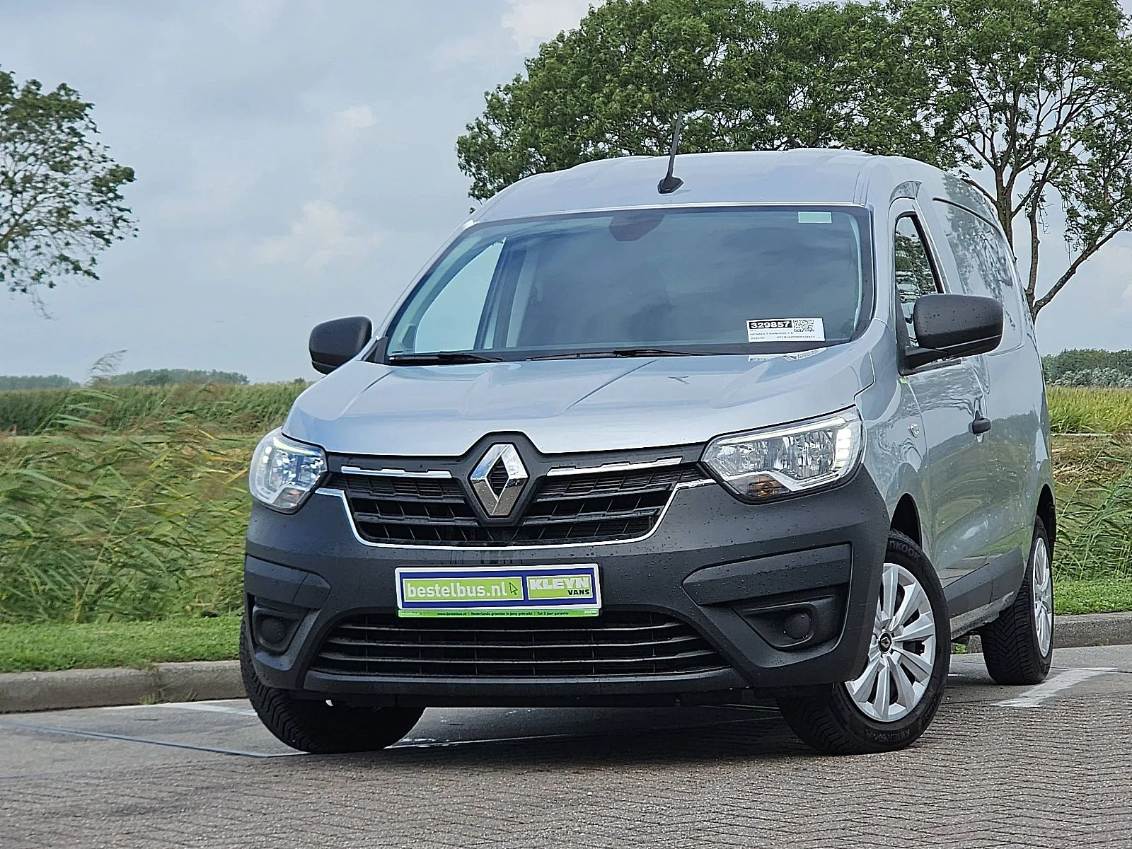 Renault Express (2022) — foto 1
