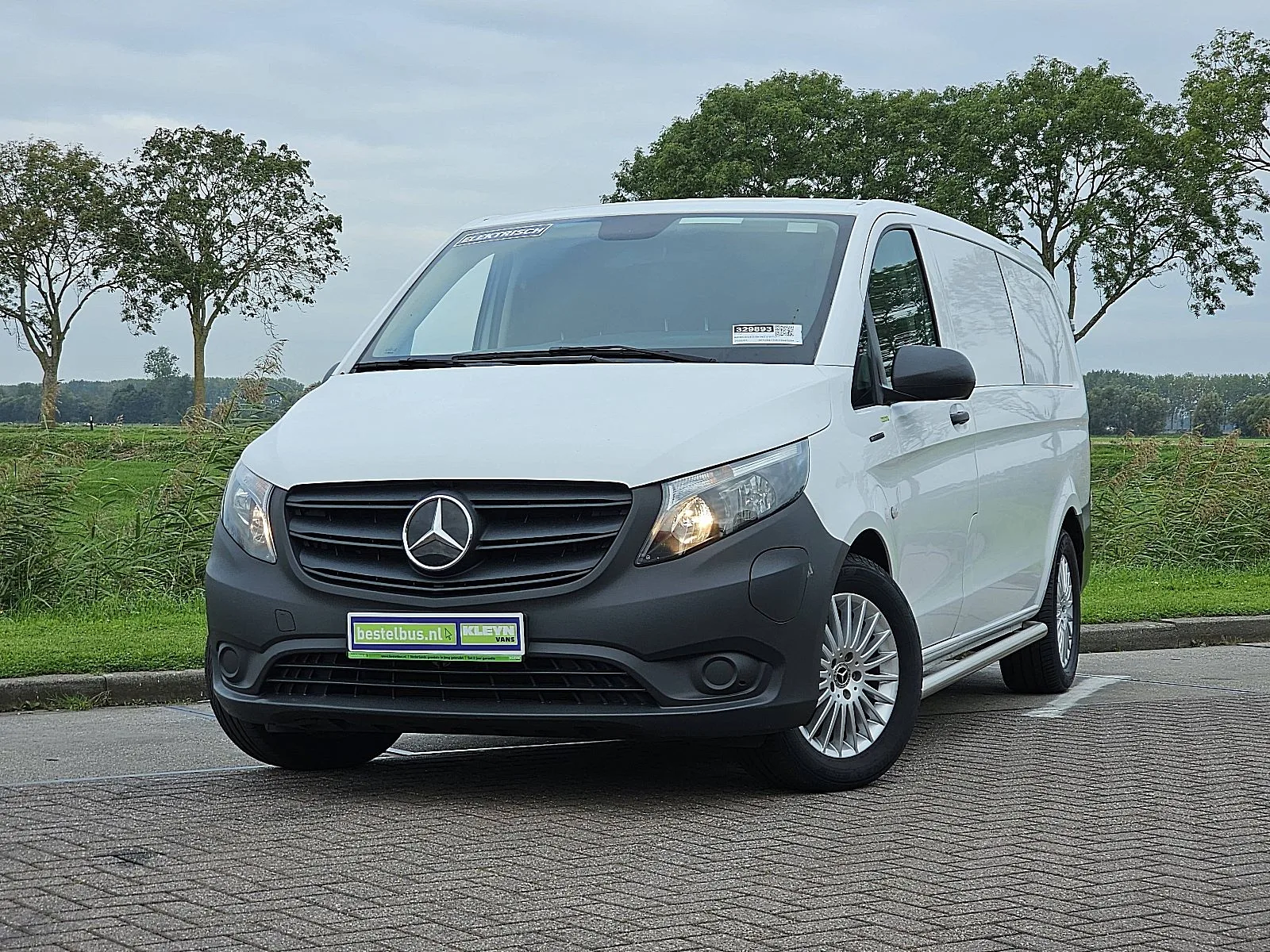 Mercedes-Benz eVito (2022) — foto 1