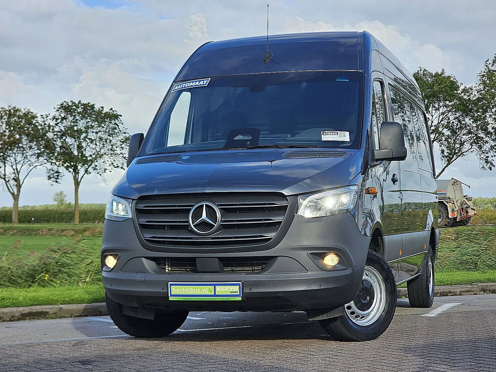 Mercedes-Benz Sprinter (2024) — foto 1