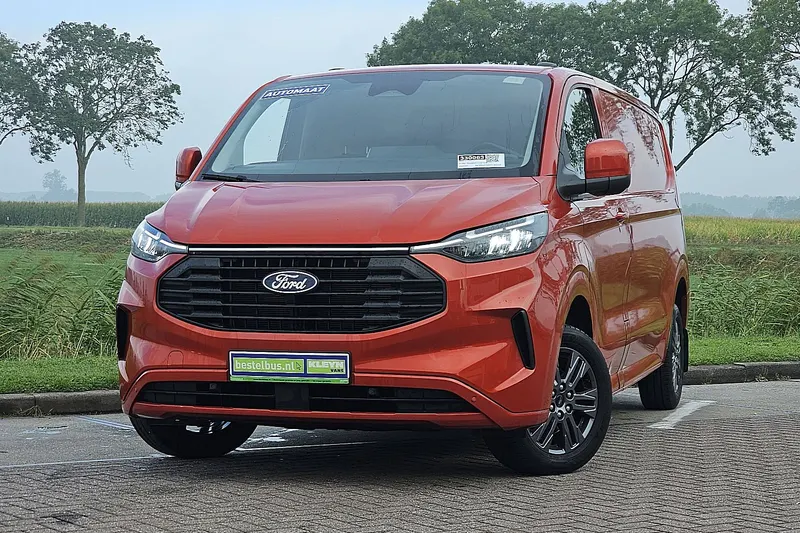 Ford Transit Custom (2024)