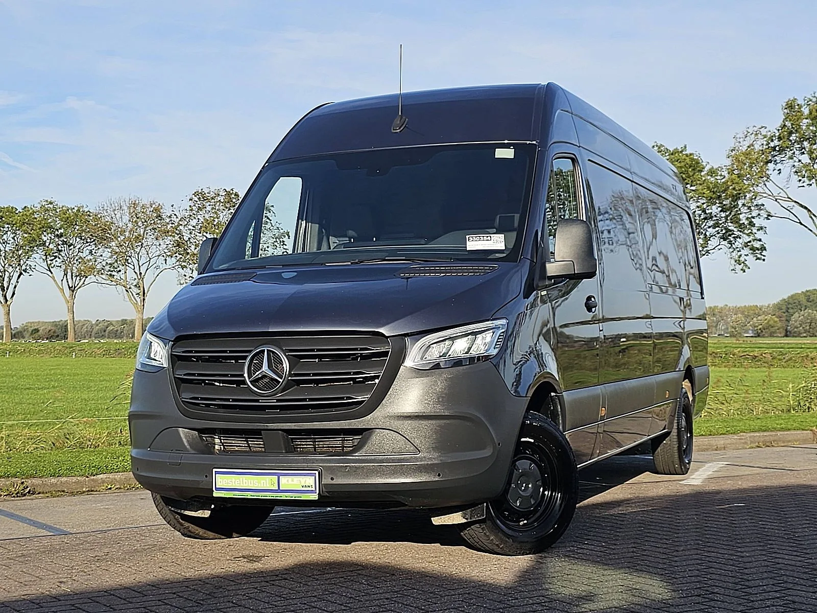 Mercedes-Benz Sprinter (2022) — foto 1