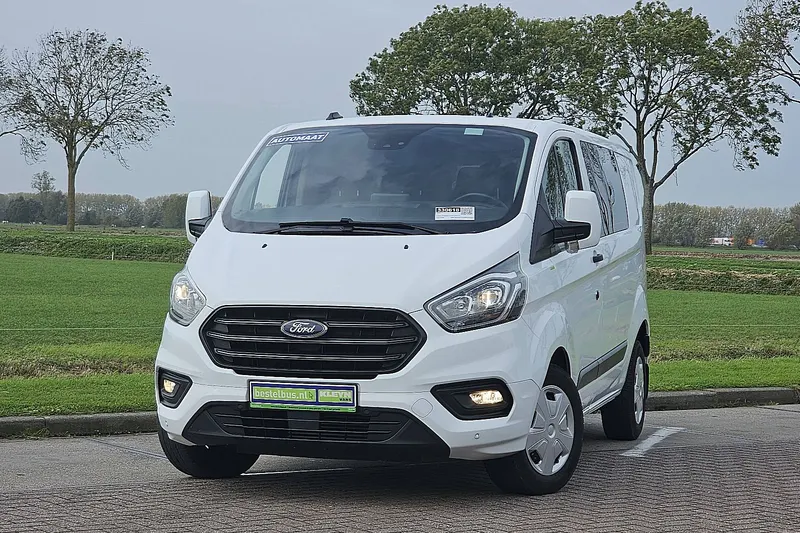 Ford Transit Custom (2023)