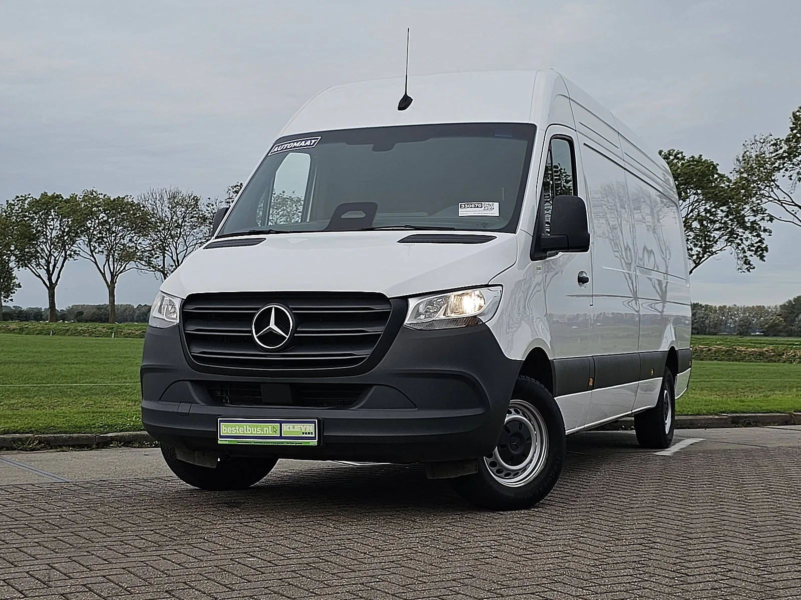 Mercedes-Benz Sprinter (2024) — foto 1
