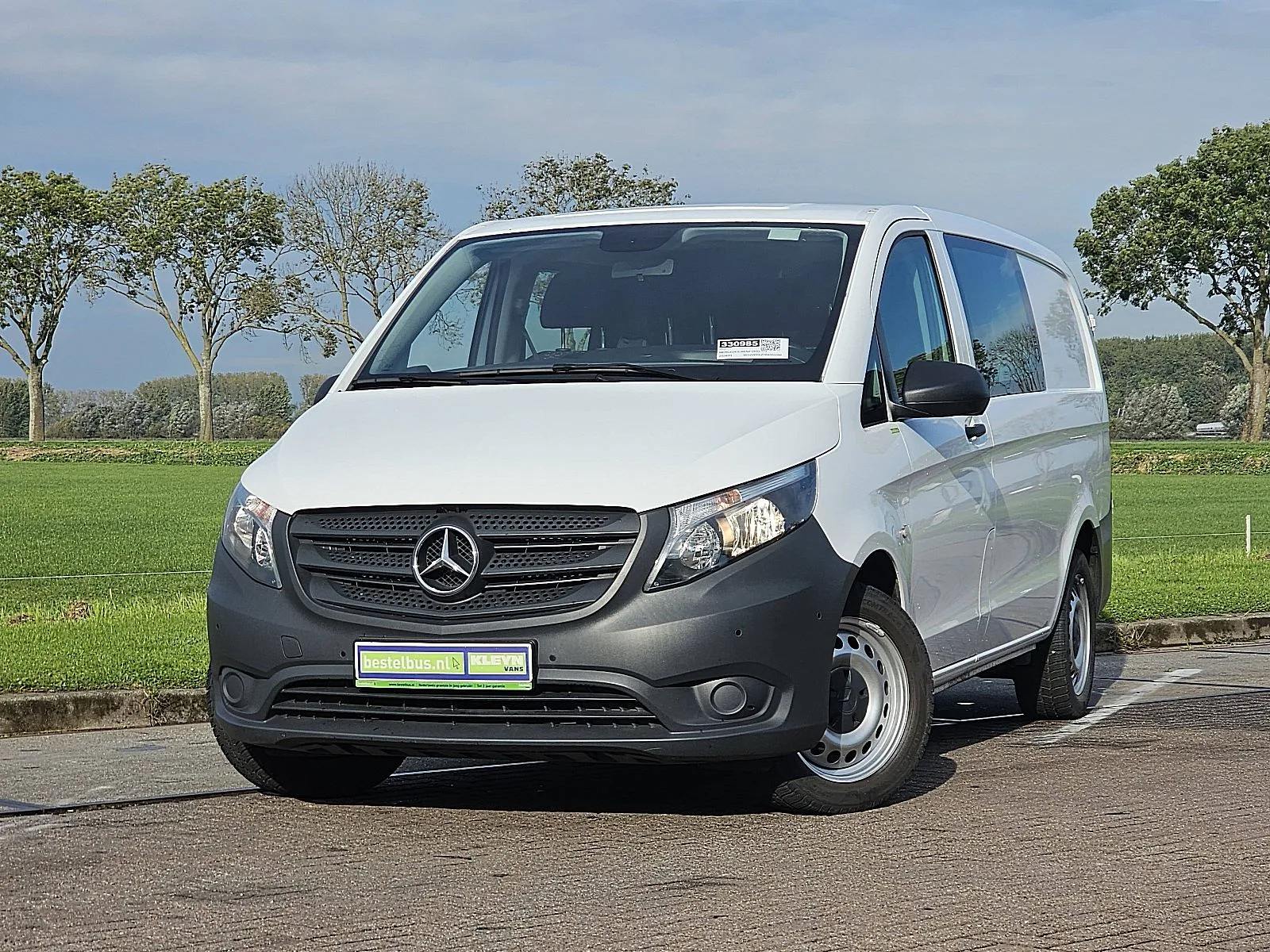 Mercedes-Benz Vito (2024) — foto 1