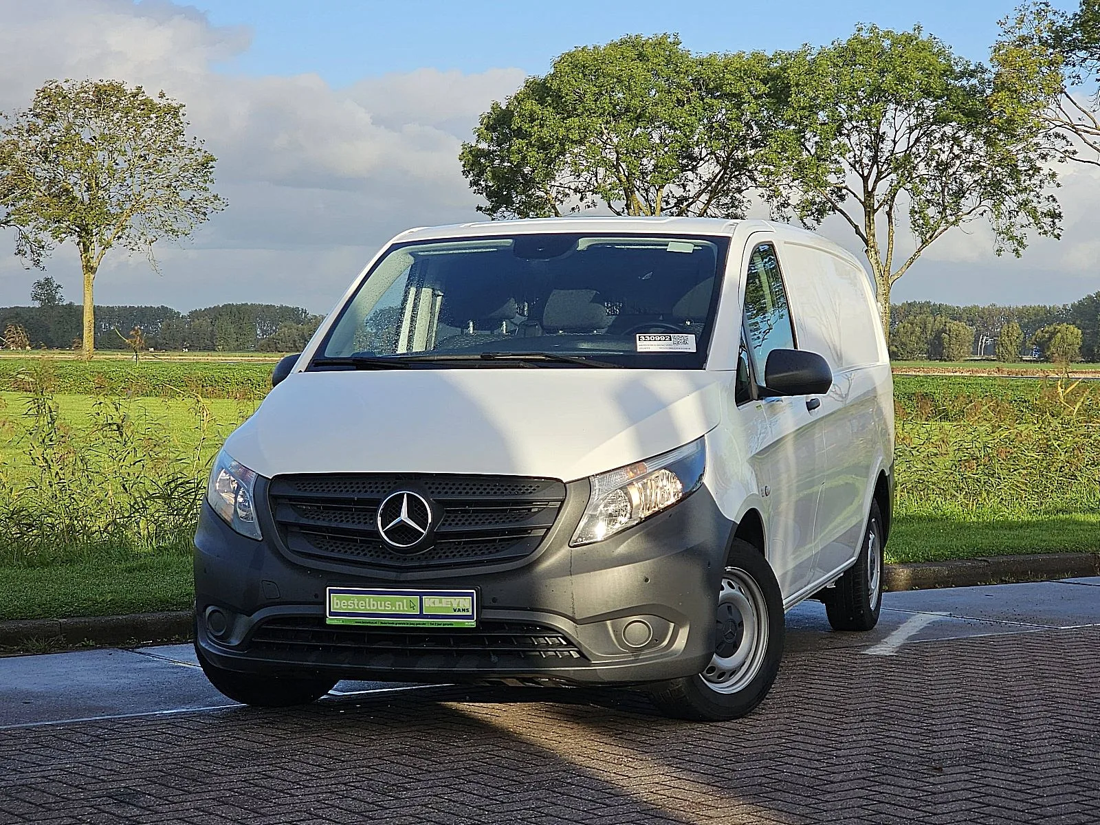 Mercedes-Benz Vito (2024) — foto 1
