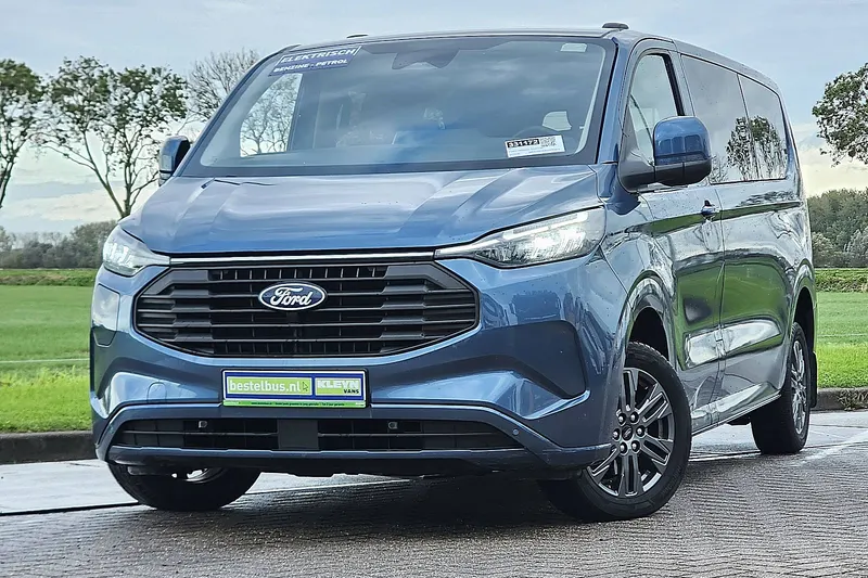 Ford Transit Custom (2025)