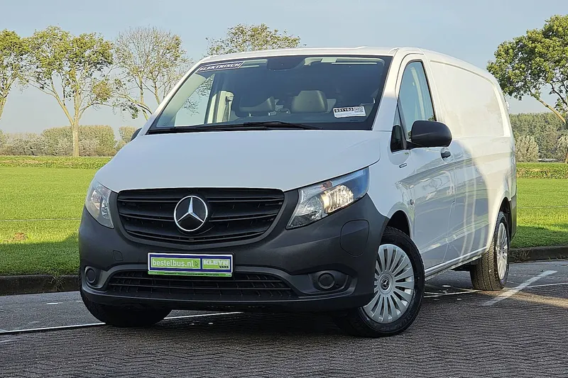 Mercedes-Benz eVito (2024)